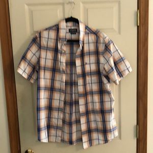 Mens medium, short sleeve, button down shirt